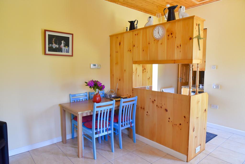 Katie'S Cottage Achill Sound Bagian luar foto